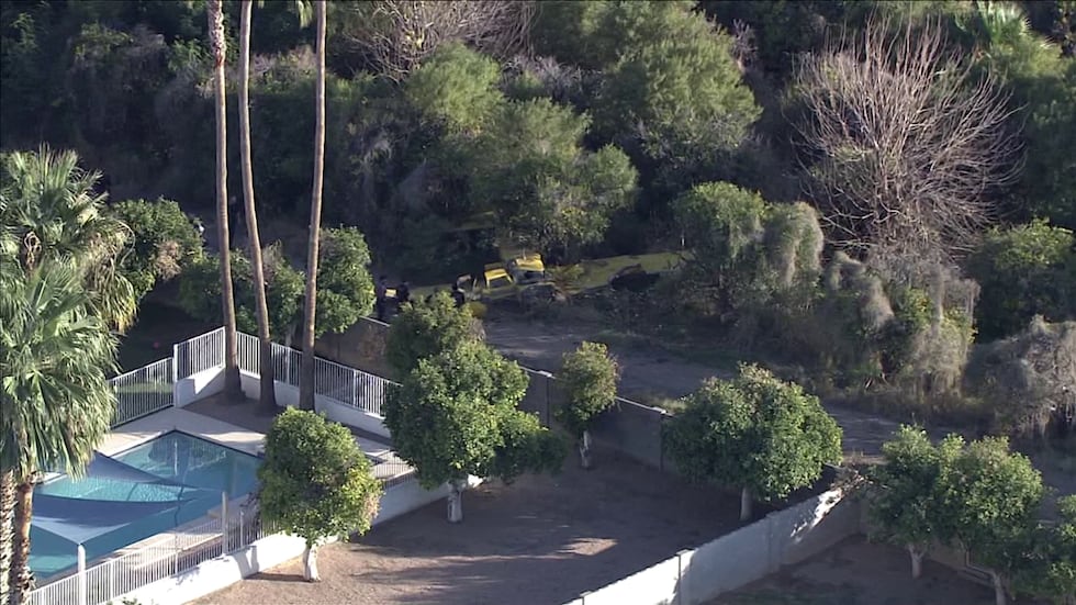 The plane came to a stop close to a Mesa home.